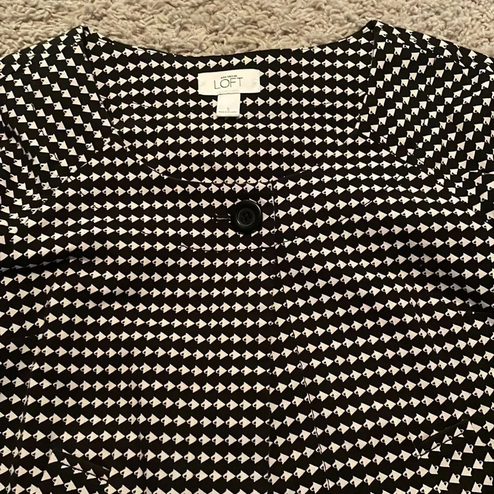 LOFT Jacket - Picture 2 of 2